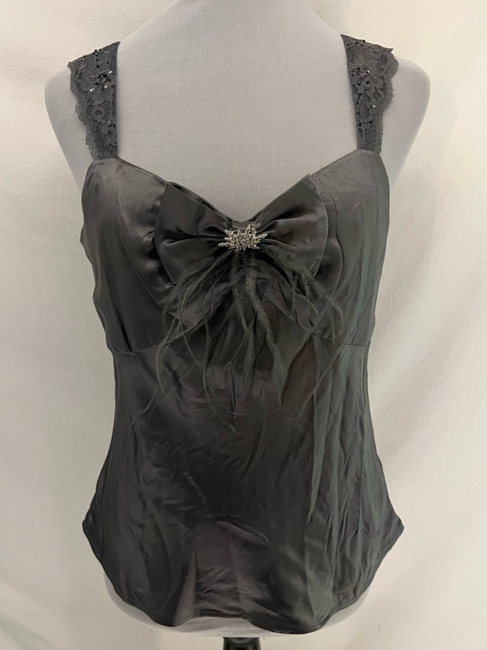 Vintage Gray 100% Silk Sequin Feather Bow Camisole Blouse Women’s Size 8 Party